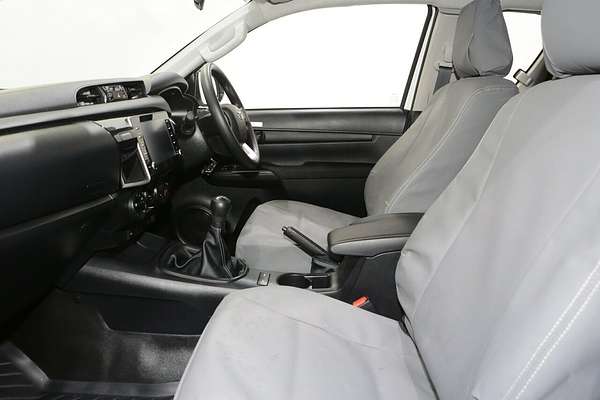 2025 Toyota Hilux SR GUN126R 4X4