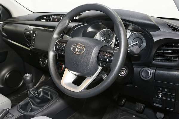 2025 Toyota Hilux SR GUN126R 4X4