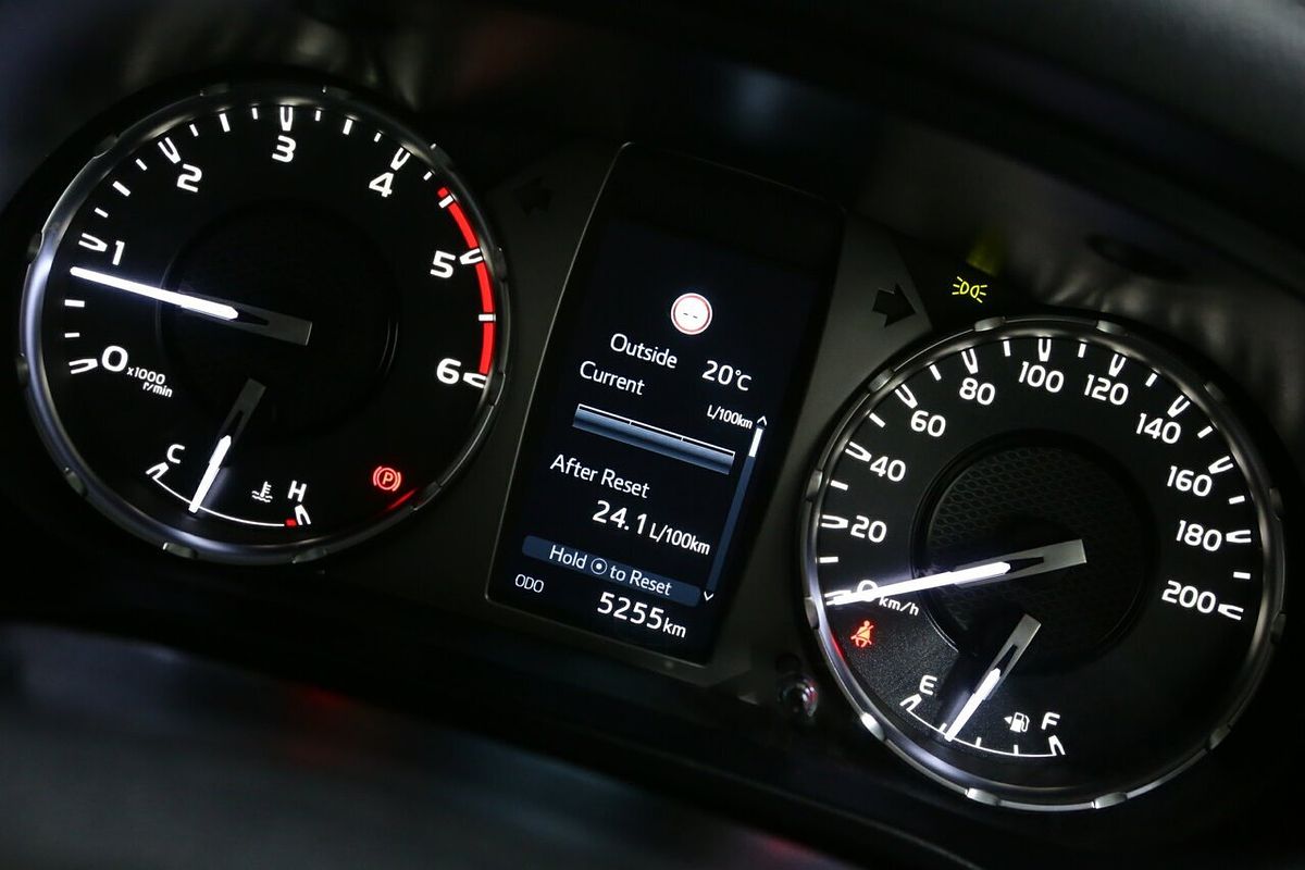 2025 Toyota Hilux SR GUN126R 4X4