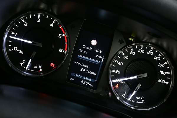 2025 Toyota Hilux SR GUN126R 4X4