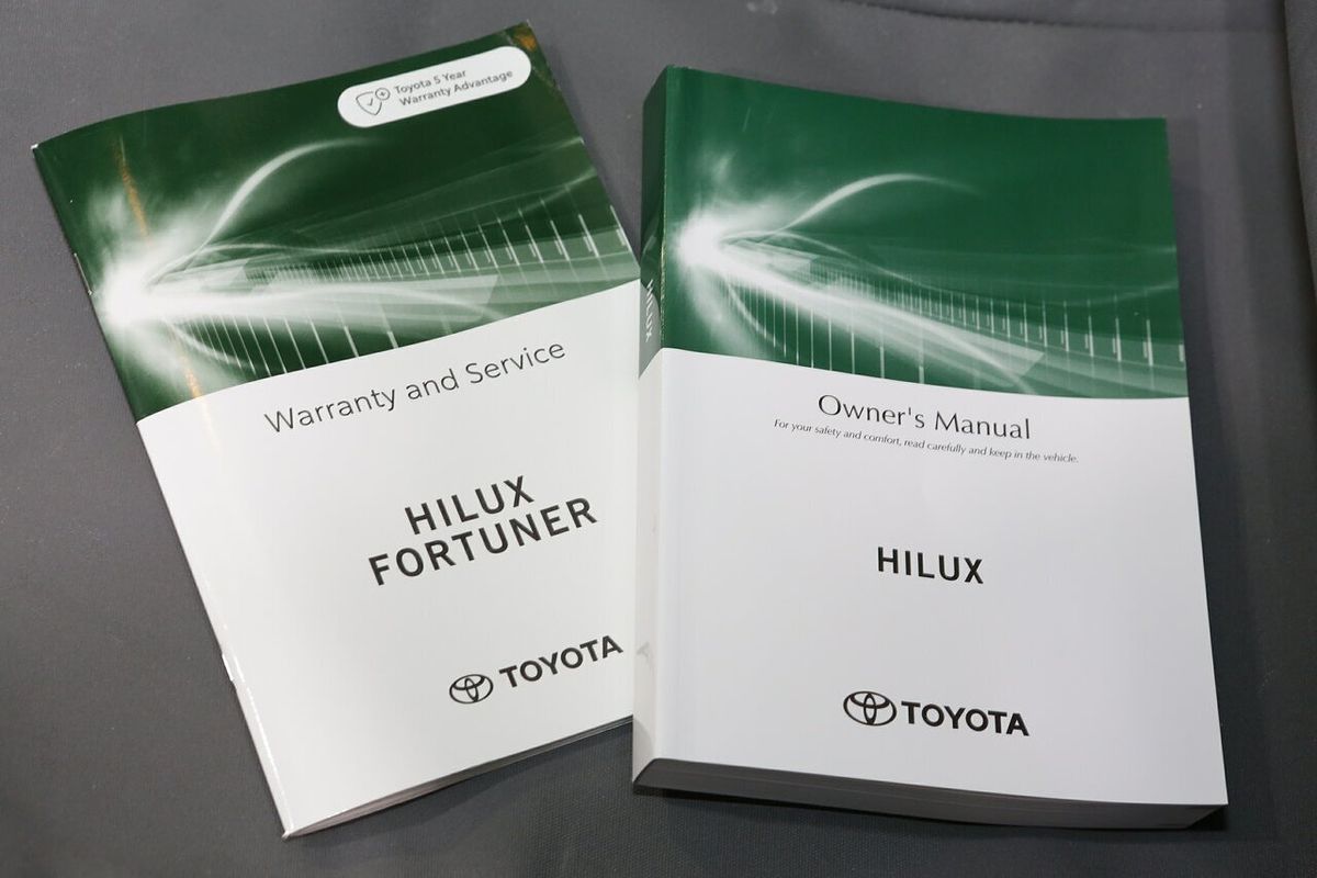 2025 Toyota Hilux SR GUN126R 4X4