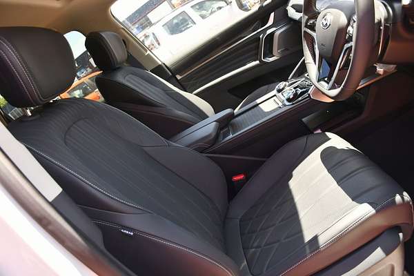 2025 LDV D90 Executive SV9A