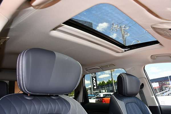 2025 LDV D90 Executive SV9A