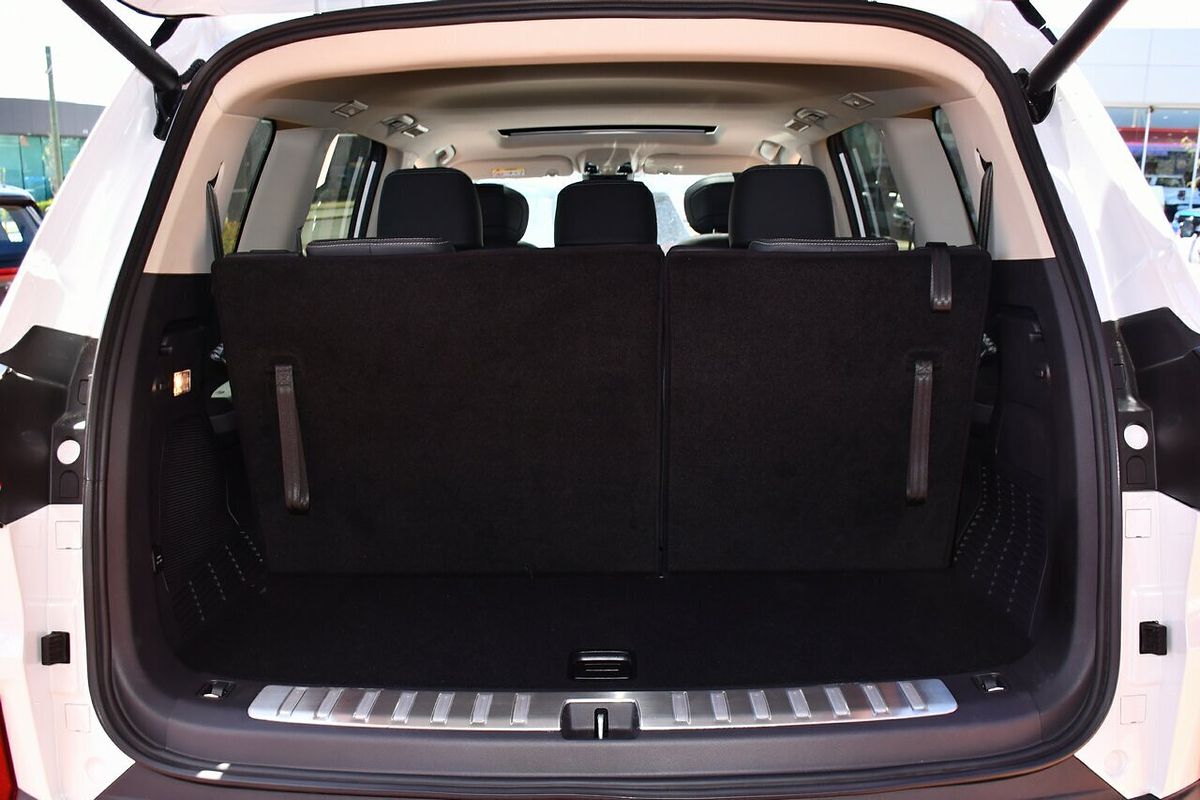 2025 LDV D90 Executive SV9A