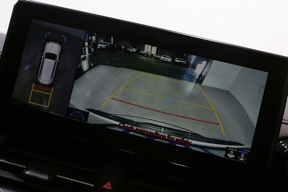 2022 Toyota Landcruiser Sahara FJA300R