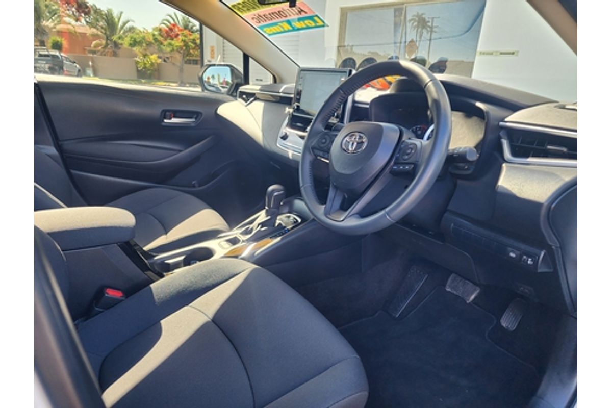 2021 Toyota Corolla SX MZEA12R