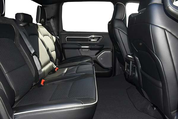 2025 RAM 1500 Laramie Sport Hurricane SO RamBox DT 4X4 SWB