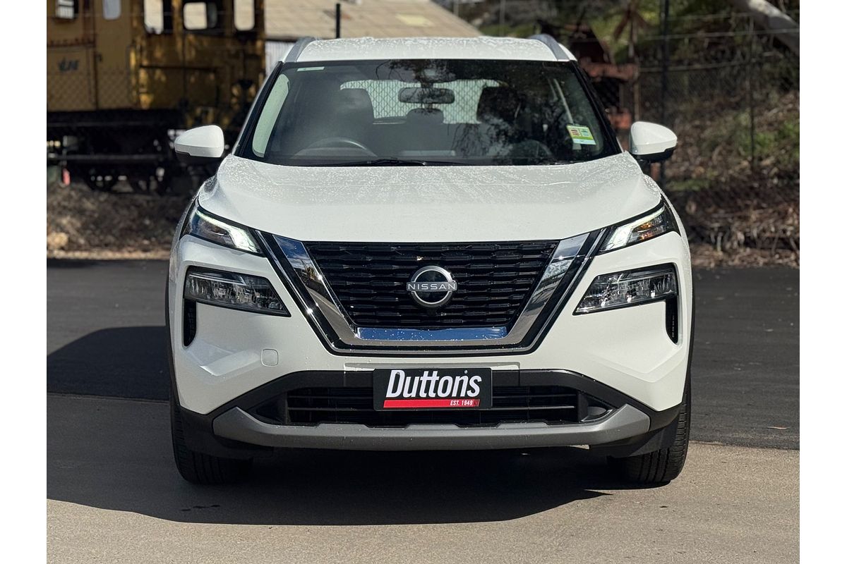 2025 Nissan X-TRAIL ST T33