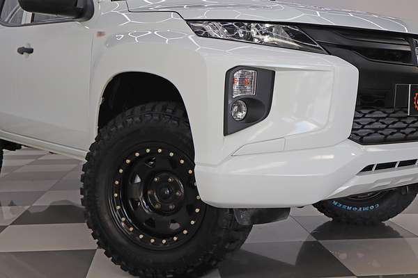 2022 Mitsubishi Triton GLX MR 4X4