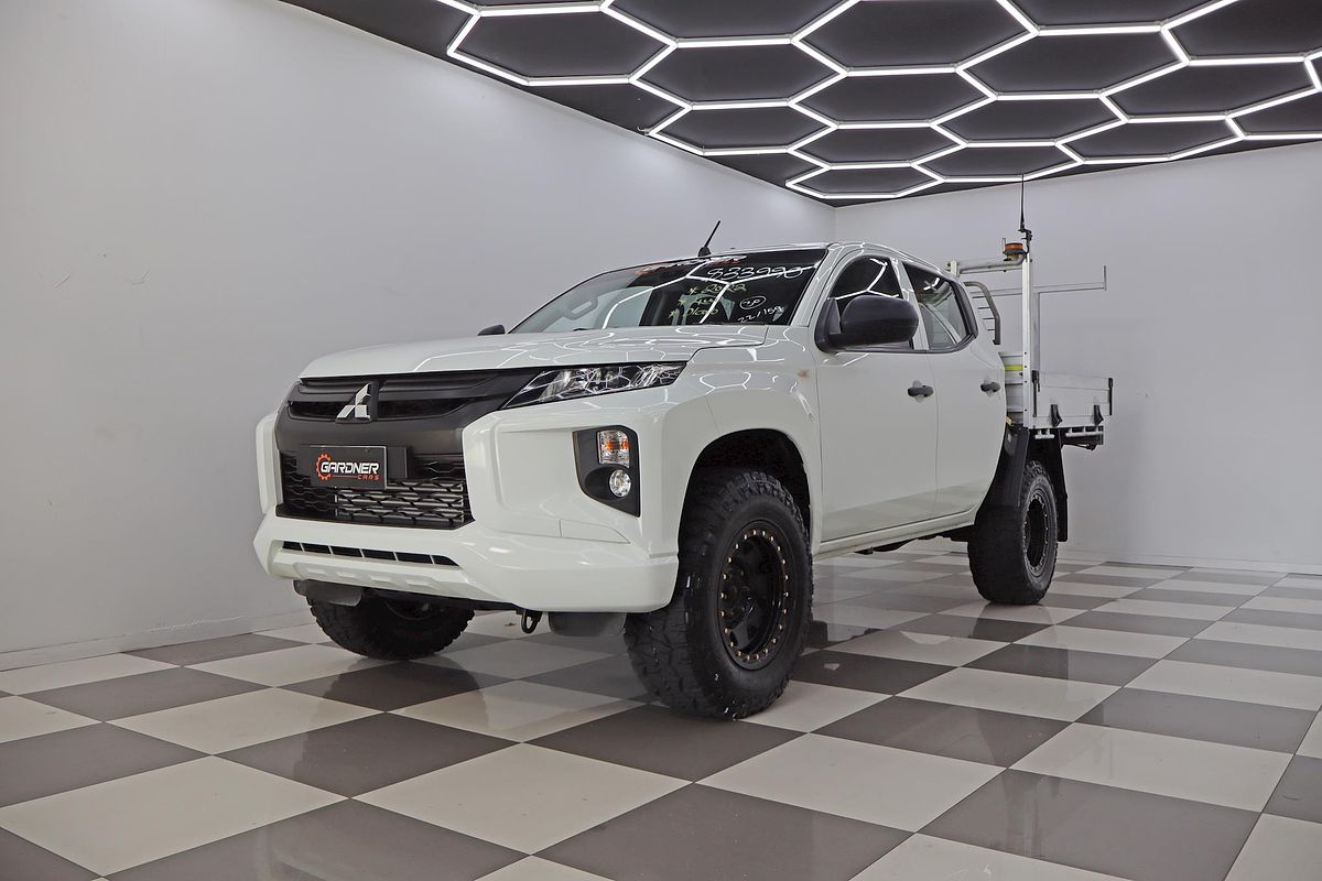 2022 Mitsubishi Triton GLX MR 4X4