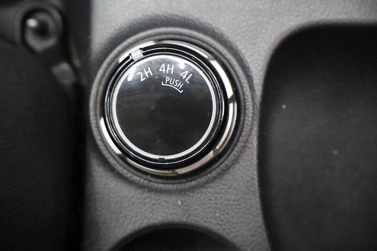 2022 Mitsubishi Triton GLX MR 4X4