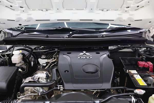 2022 Mitsubishi Triton GLX MR 4X4