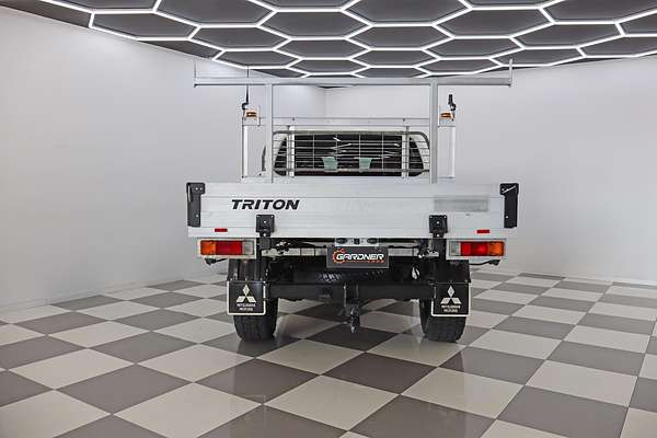 2022 Mitsubishi Triton GLX MR 4X4
