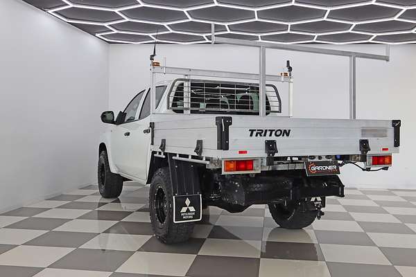 2022 Mitsubishi Triton GLX MR 4X4