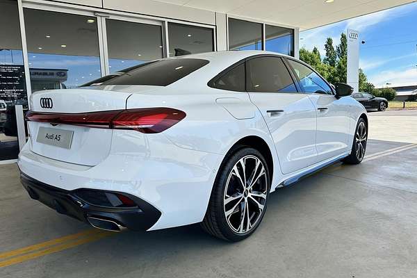 2025 Audi A5 TFSI 150kW S line B10