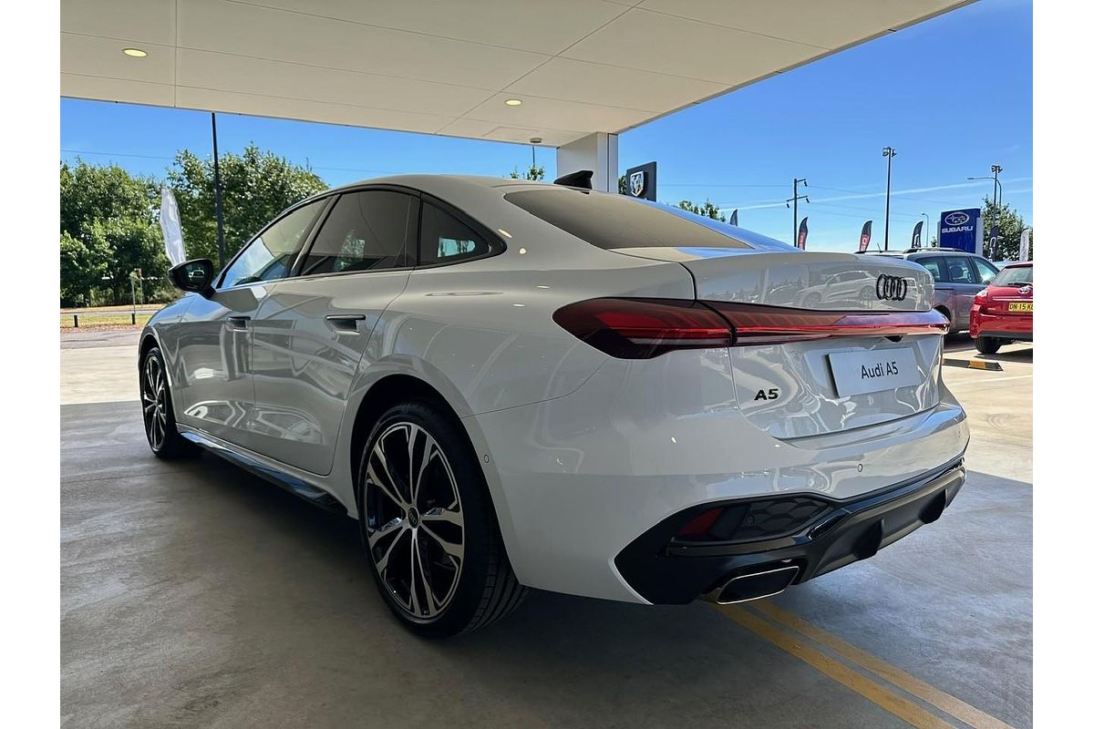 2025 Audi A5 TFSI 150kW S line B10