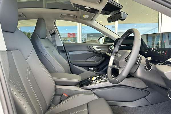 2025 Audi A5 TFSI 150kW S line B10