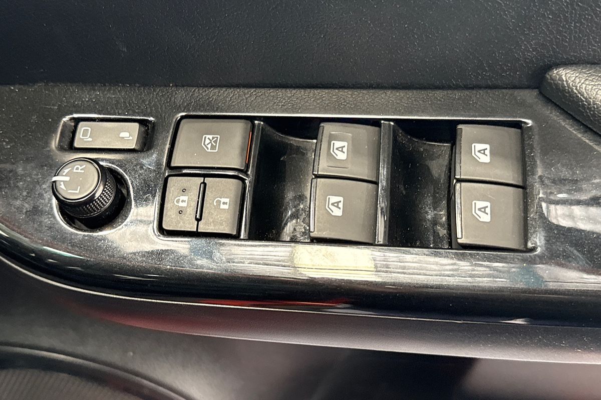 2018 Toyota Hilux Rugged X GUN126R 4X4