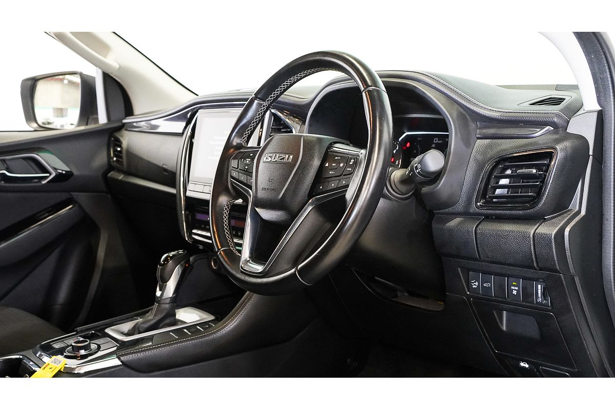 2023 Isuzu MU-X LS-U