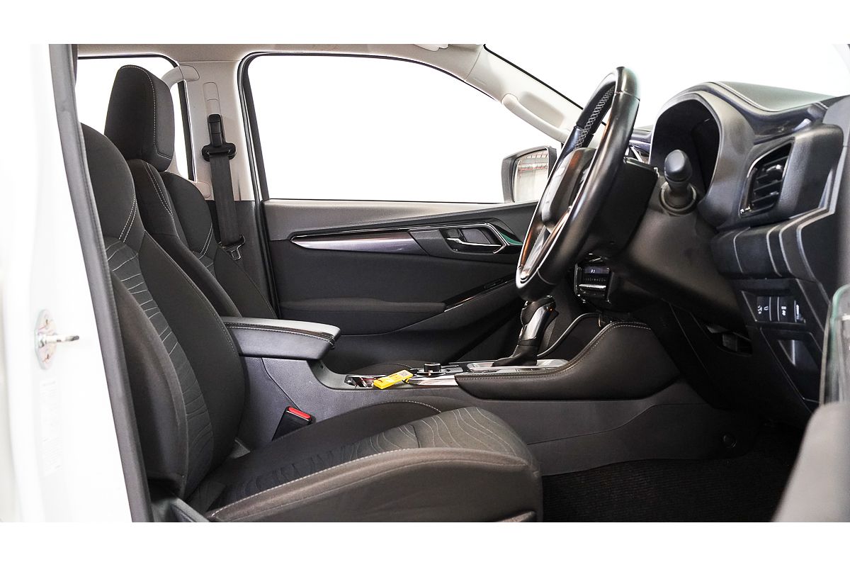 2023 Isuzu MU-X LS-U