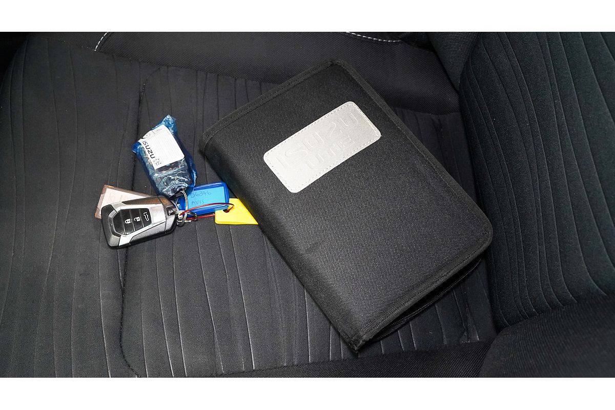 2023 Isuzu MU-X LS-U