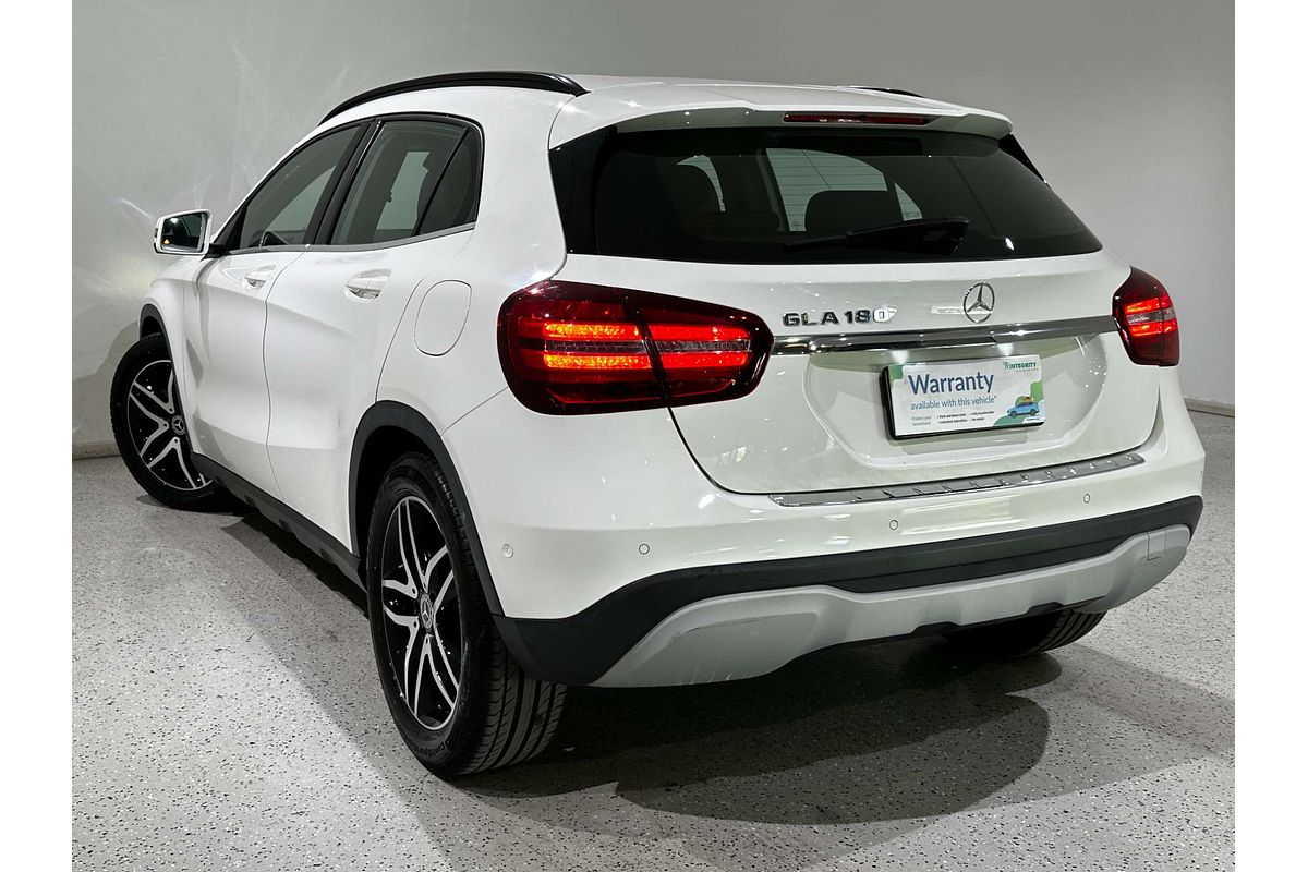 2017 Mercedes-Benz GLA-Class GLA180 X156