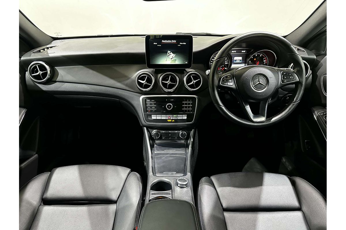 2017 Mercedes-Benz GLA-Class GLA180 X156