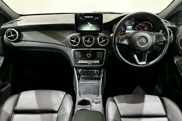 2017 Mercedes-Benz GLA-Class GLA180 X156