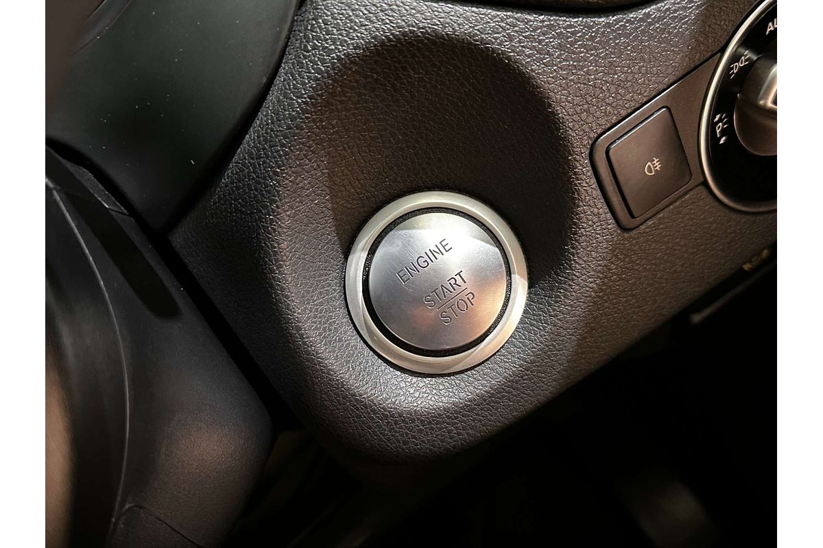 2017 Mercedes-Benz GLA-Class GLA180 X156