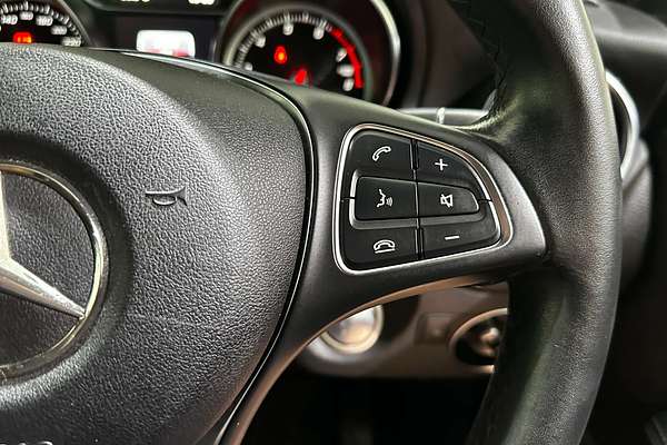 2017 Mercedes-Benz GLA-Class GLA180 X156