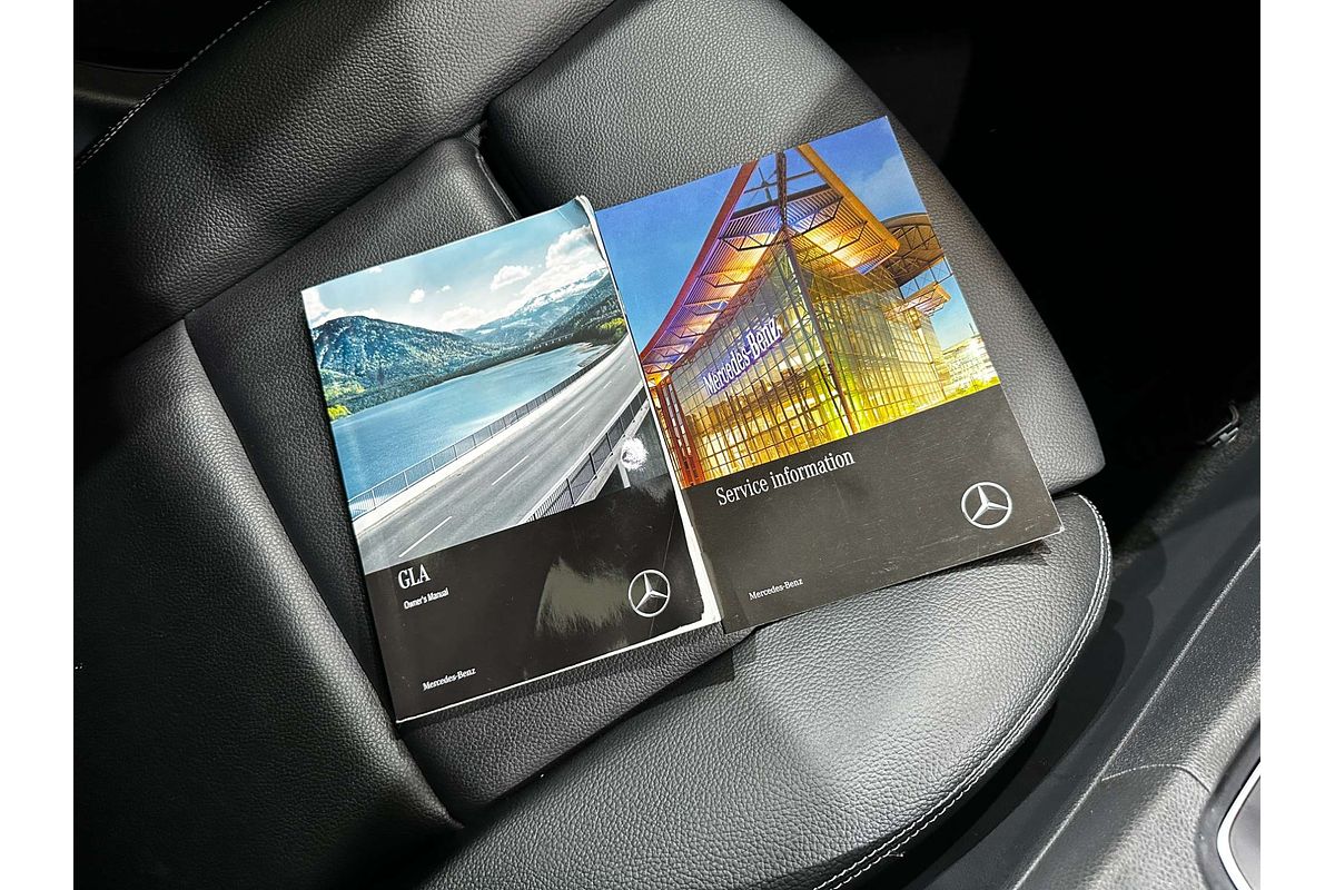 2017 Mercedes-Benz GLA-Class GLA180 X156