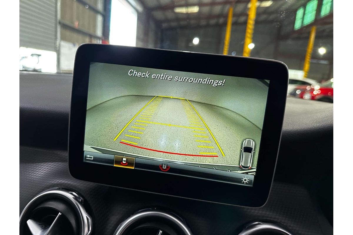 2017 Mercedes-Benz GLA-Class GLA180 X156