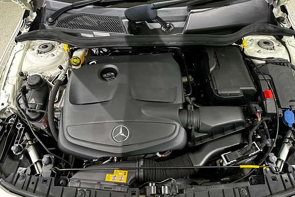 2017 Mercedes-Benz GLA-Class GLA180 X156