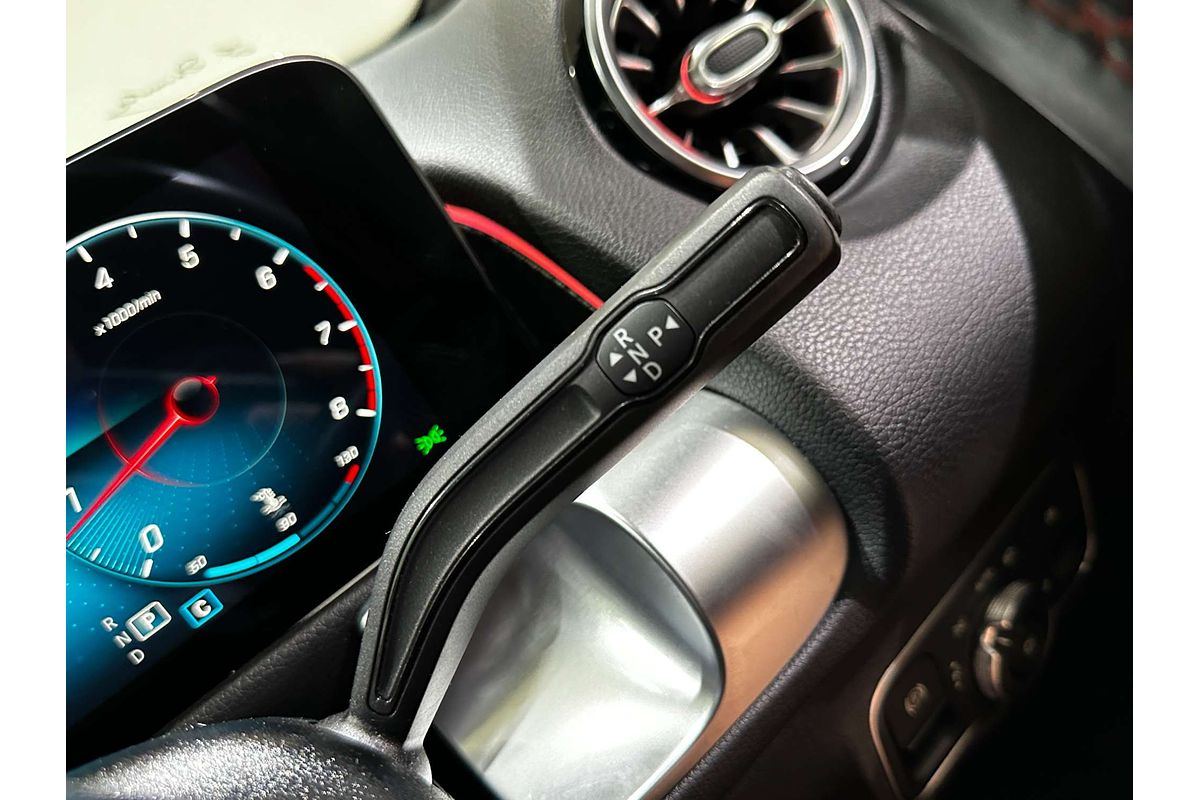 2021 Mercedes-Benz GLB-Class GLB200 X247