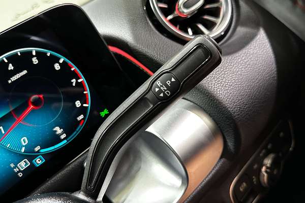 2021 Mercedes-Benz GLB-Class GLB200 X247