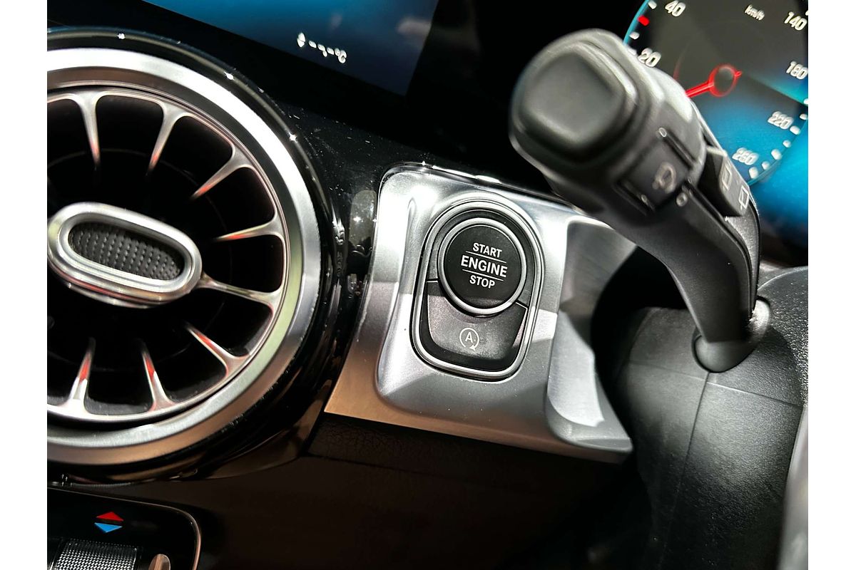 2021 Mercedes-Benz GLB-Class GLB200 X247