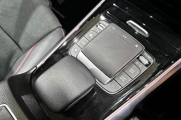 2021 Mercedes-Benz GLB-Class GLB200 X247