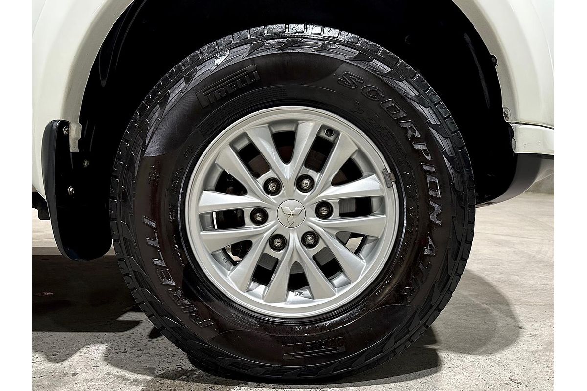 2015 Mitsubishi Challenger LS PC