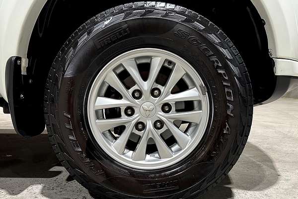 2015 Mitsubishi Challenger LS PC