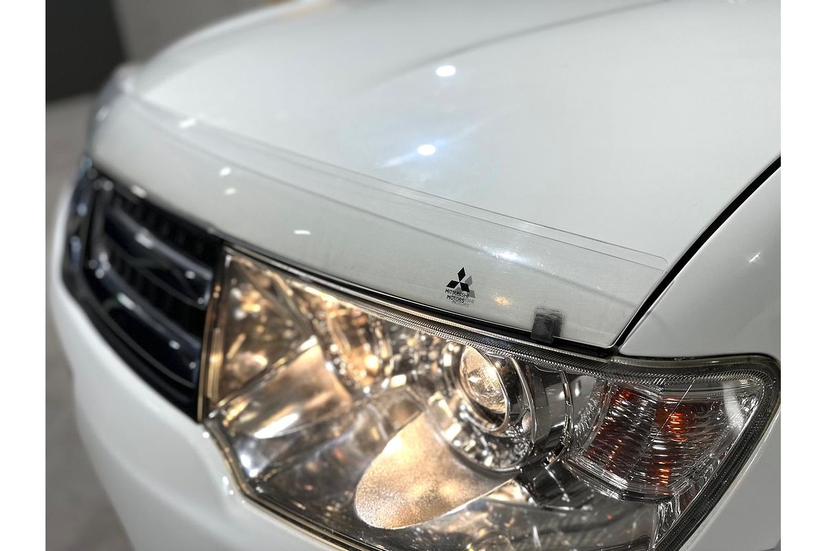 2015 Mitsubishi Challenger LS PC