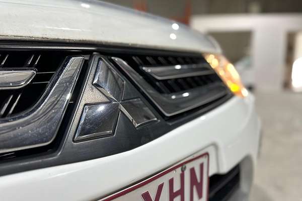 2015 Mitsubishi Challenger LS PC