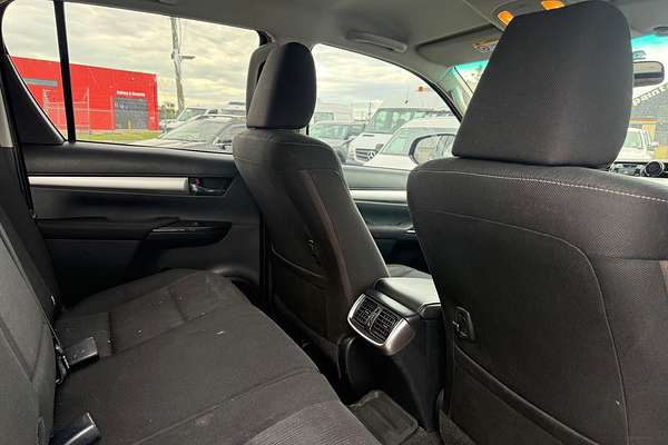 2020 Toyota Hilux SR5 GUN126R 4X4