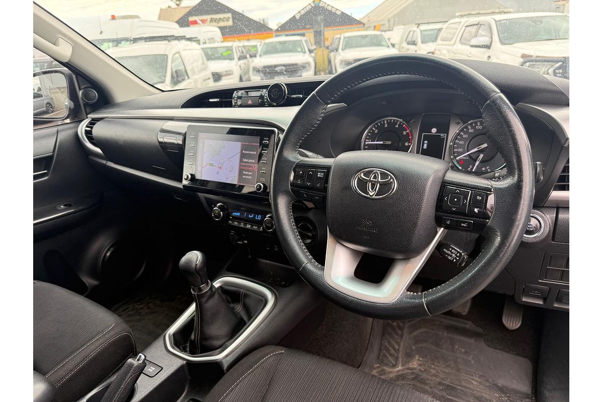 2020 Toyota Hilux SR5 GUN126R 4X4