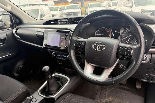 2020 Toyota Hilux SR5 GUN126R 4X4