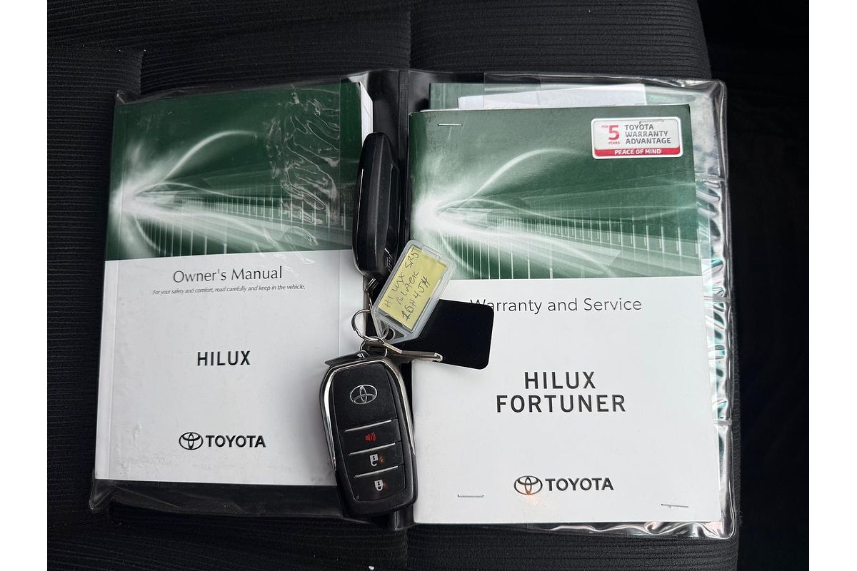 2020 Toyota Hilux SR5 GUN126R 4X4