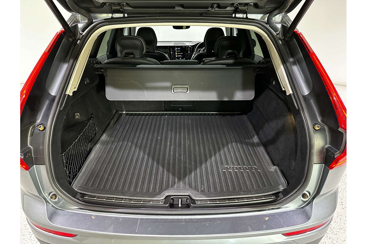 2021 Volvo XC60 D4 Inscription