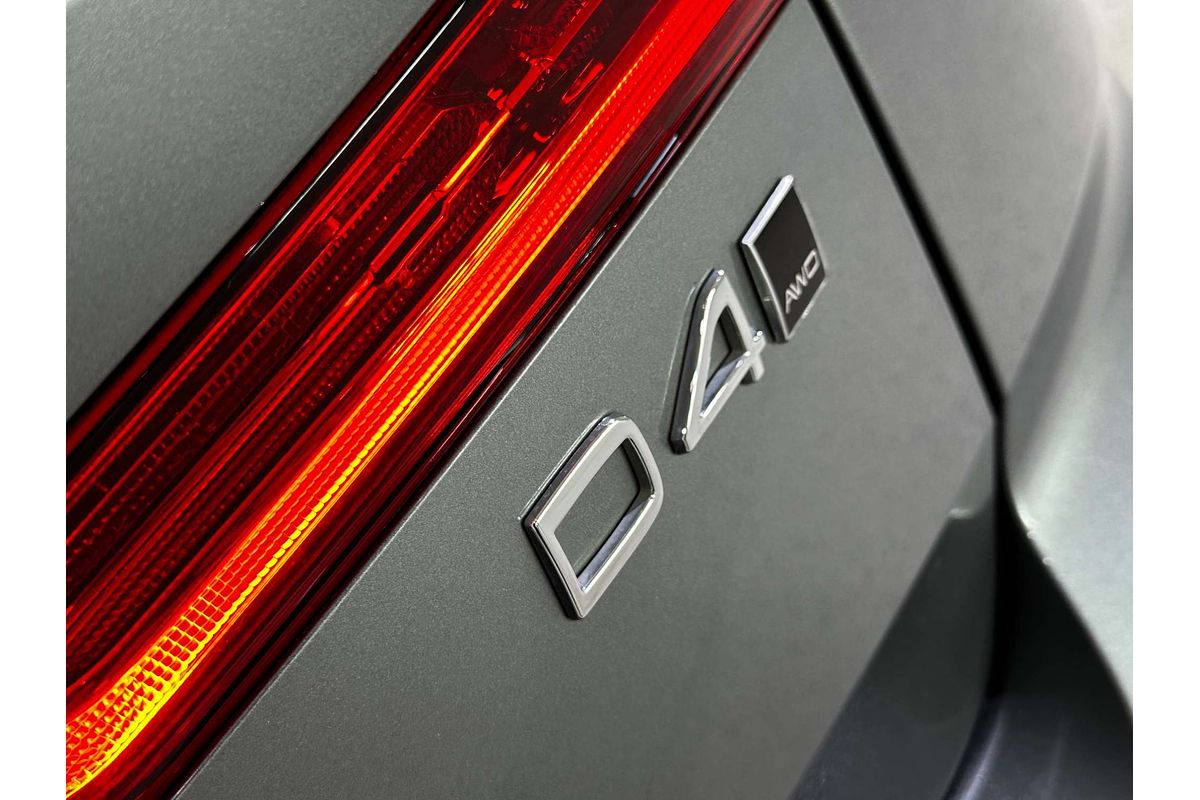 2021 Volvo XC60 D4 Inscription