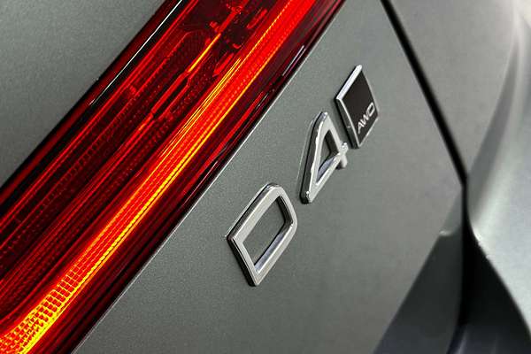 2021 Volvo XC60 D4 Inscription