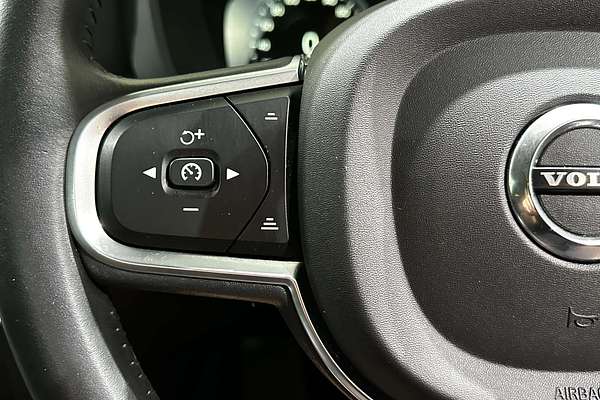 2021 Volvo XC60 D4 Inscription