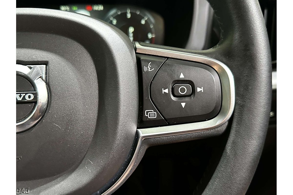 2021 Volvo XC60 D4 Inscription